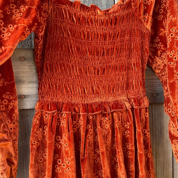 Elegant Orange Smocked Dress - Picture 6 of 7